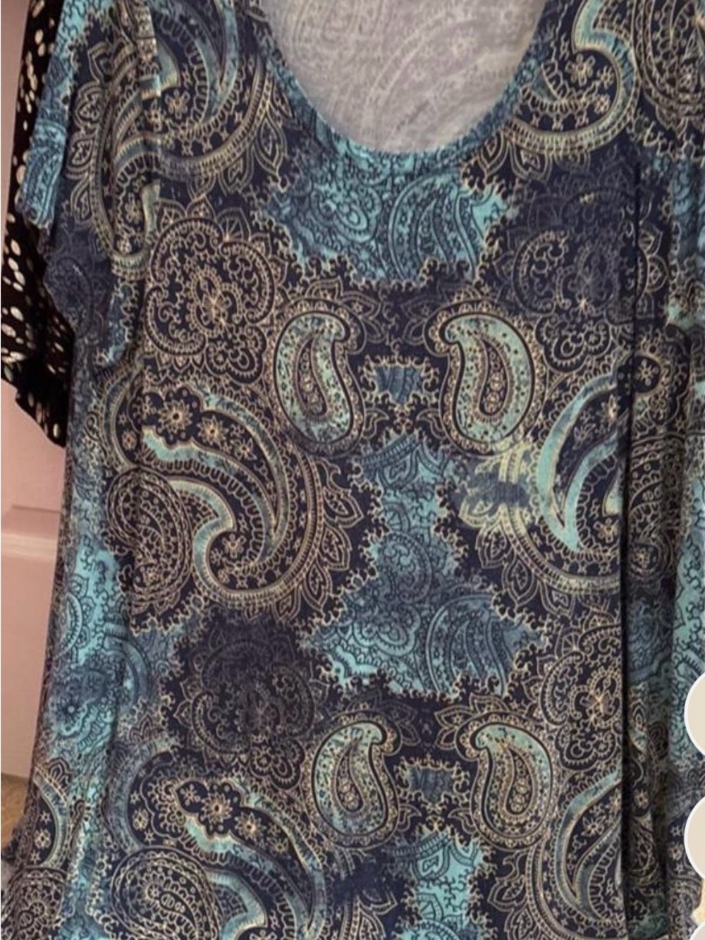 Women's Short-Sleeve Paisley Scoop Neck Top - Blue